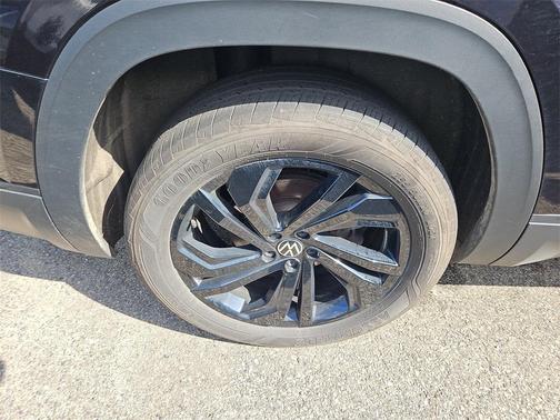 2022 Volkswagen Atlas 3.6L SE w/Technology
