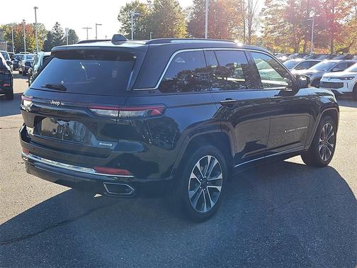 2022 Jeep Grand Cherokee Overland