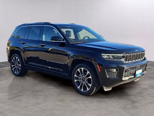2022 Jeep Grand Cherokee Overland