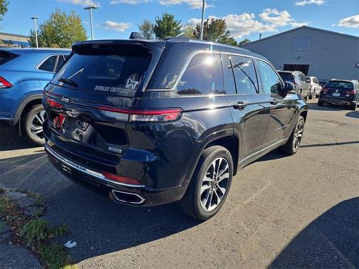 2022 Jeep Grand Cherokee Overland