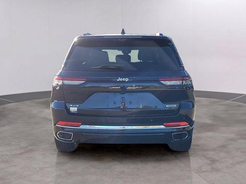 2022 Jeep Grand Cherokee Overland