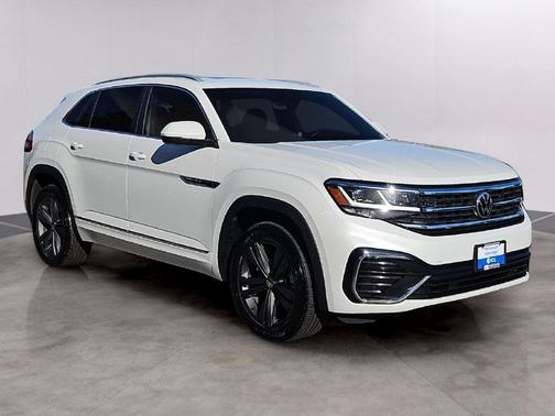 Oryx White Pearl Effect 2022 Volkswagen Atlas Cross Sport 3.6L V6 SEL R-Line