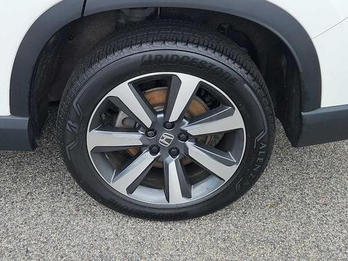 Platinum White Pearl 2023 Honda Pilot Touring