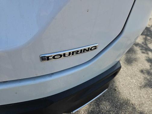 Platinum White Pearl 2023 Honda Pilot Touring