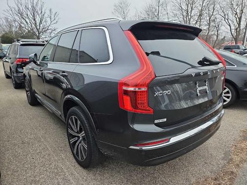 2023 Volvo XC90 B6 Plus 6-Seater