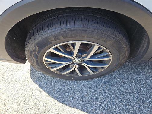 2019 Volkswagen Tiguan 2.0T SE