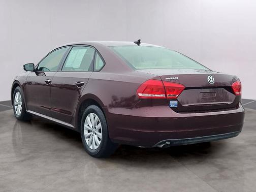 2013 Volkswagen Passat 2.5L Wolfsburg Edition