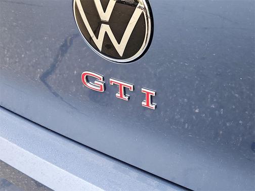 2025 Volkswagen Golf GTI 2.0T SE