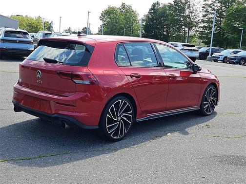 2022 Volkswagen Golf GTI 2.0T Autobahn
