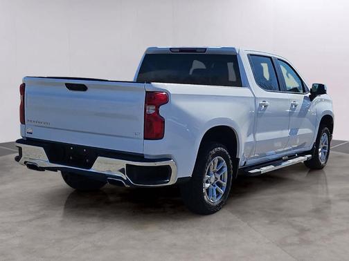 Summit White 2022 Chevrolet Silverado 1500 LT