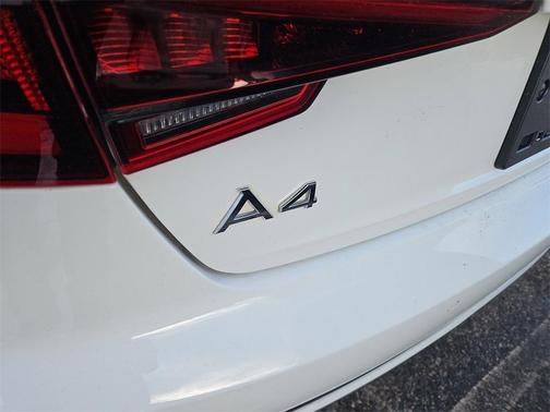 2018 Audi A4 2.0T Premium Plus