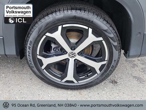 Platinum Gray Metallic 2025 Volkswagen Tiguan 2.0T SE