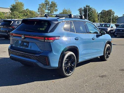 2025 Volkswagen Tiguan 2.0T SE R-Line Black