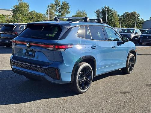 2025 Volkswagen Tiguan 2.0T SE R-Line Black