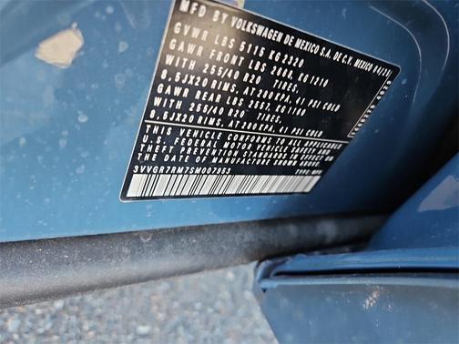 2025 Volkswagen Tiguan 2.0T SE R-Line Black