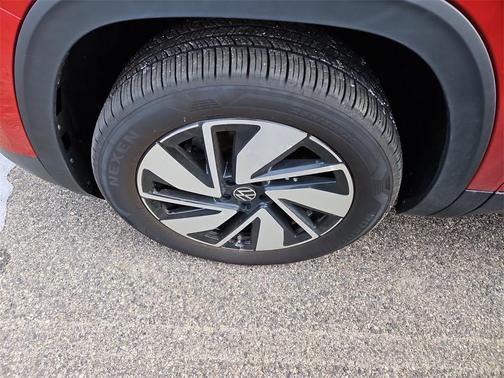 2025 Volkswagen Atlas 2.0T SE