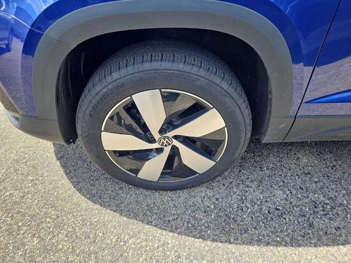 Blue Dusk 2024 Volkswagen Taos 1.5T S