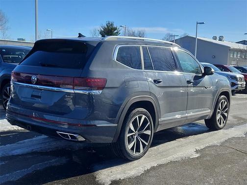 2025 Volkswagen Atlas 2.0T SEL Premium R-Line