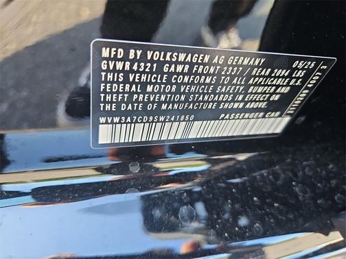 2025 Volkswagen Golf GTI 2.0T SE