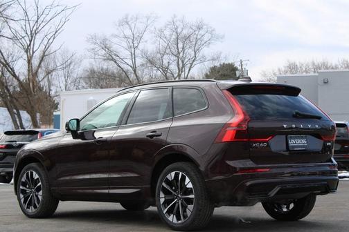 2026 Volvo XC60 B5 Plus