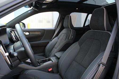 2024 Volvo XC40 Recharge Pure Electric Twin Ultimate
