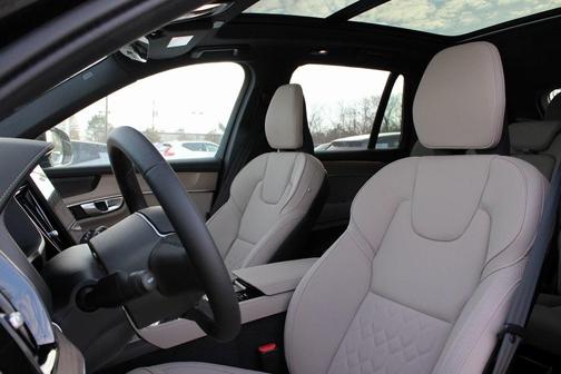 2026 Volvo XC90 Plug-In Hybrid T8 Plus 7-Seater