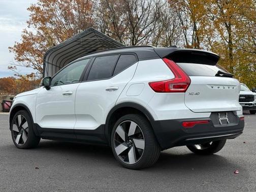 2023 Volvo XC40 Recharge Pure Electric Twin Plus