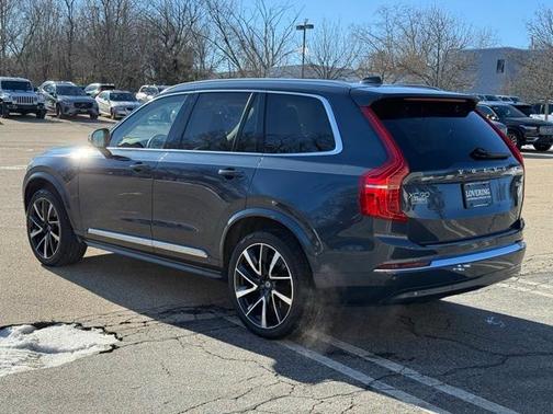 2024 Volvo XC90 B6 Ultimate Bright Theme 7-Seater