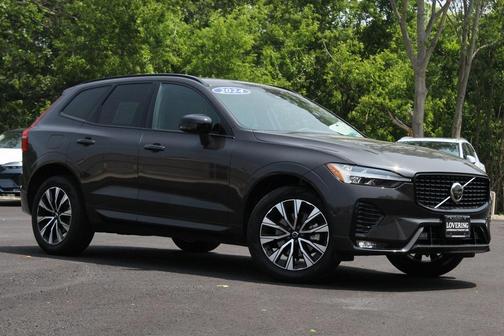 2024 Volvo XC60 B5 Plus Dark Theme