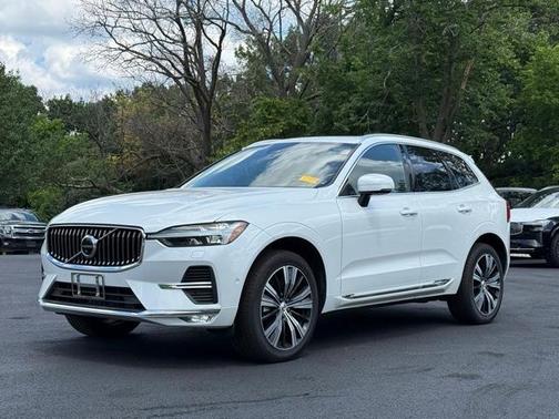2022 Volvo XC60 B5 Inscription