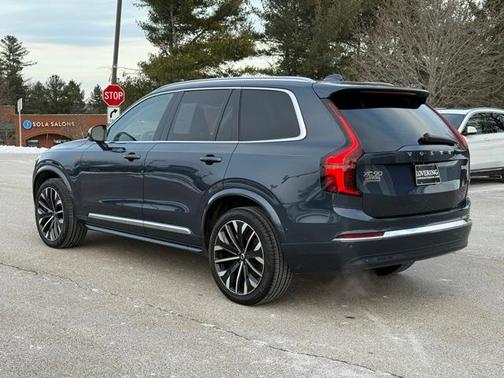 2025 Volvo XC90 B6 Plus 7-Seater