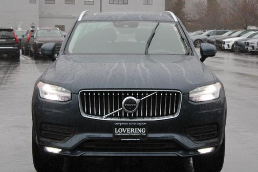 2020 Volvo XC90 T6 Momentum 7 Passenger