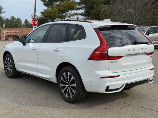 2025 Volvo XC60 B5 Plus