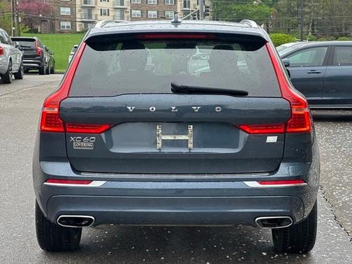 2021 Volvo XC60 Recharge Plug-In Hybrid T8 Inscription