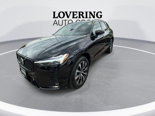Onyx Black Metallic 2025 Volvo XC60 B5 Plus