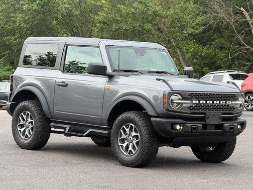 Carbonized Gray Metallic 2023 Ford Bronco Badlands