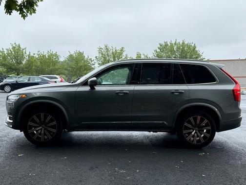 2024 Volvo XC90 B5 Plus Bright Theme