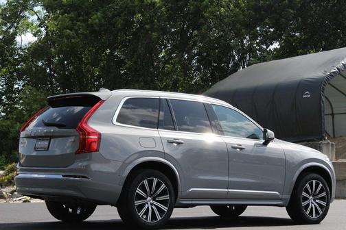 2024 Volvo XC90 B5 Plus Bright Theme