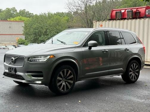 2024 Volvo XC90 B5 Plus Bright Theme