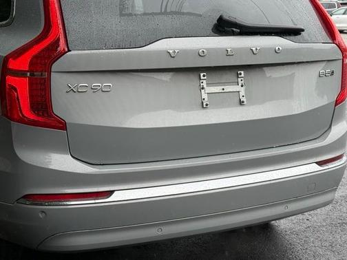 2024 Volvo XC90 B5 Plus Bright Theme