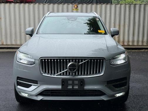 2024 Volvo XC90 B5 Plus Bright Theme