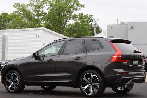 2025 Volvo XC60 B5 Ultra