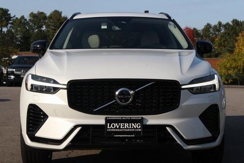 2025 Volvo XC60 Plug-In Hybrid T8 Plus