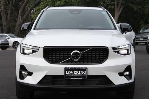 2026 Volvo XC40 B5 Plus