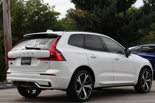 2025 Volvo XC60 Plug-In Hybrid T8 Ultra