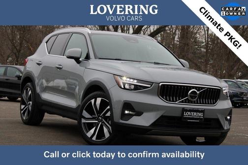 2025 Volvo XC40 B5 Plus Bright Theme