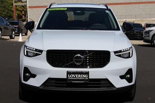 2026 Volvo XC40 B5 Plus