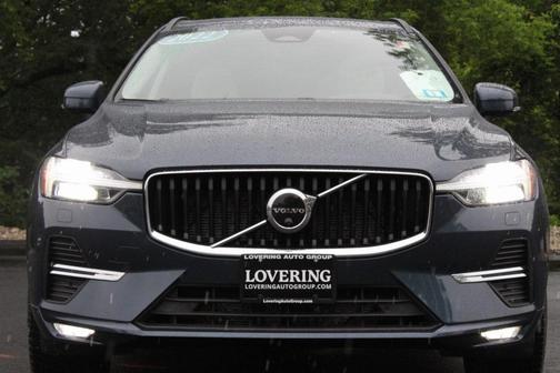 2022 Volvo XC60 B5 Momentum