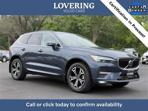 2022 Volvo XC60 B5 Momentum