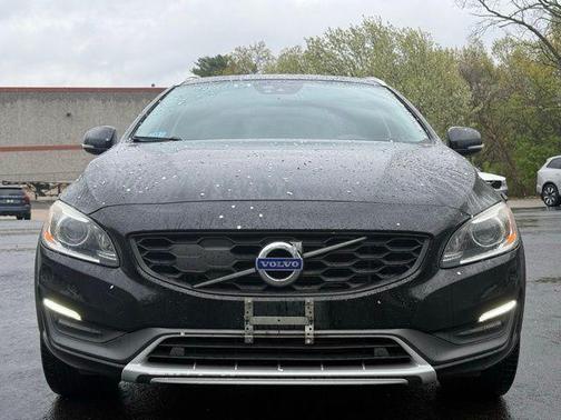 Black Stone 2016 Volvo V60 Cross Country T5 Platinum